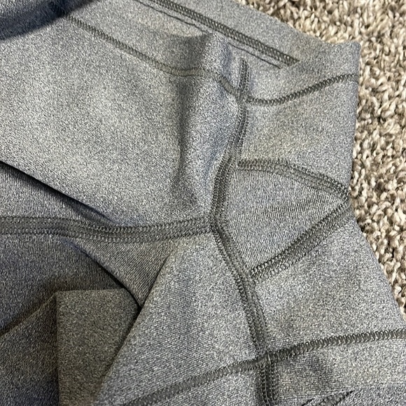 Under Armour Volleyball short - Picture 4 of 4